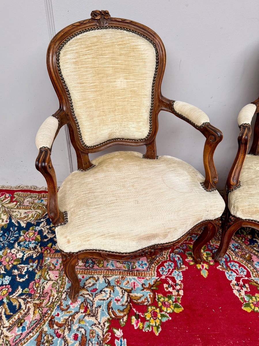 Suite de deux fauteuils cabriolet d’époque Louis XV -photo-3
