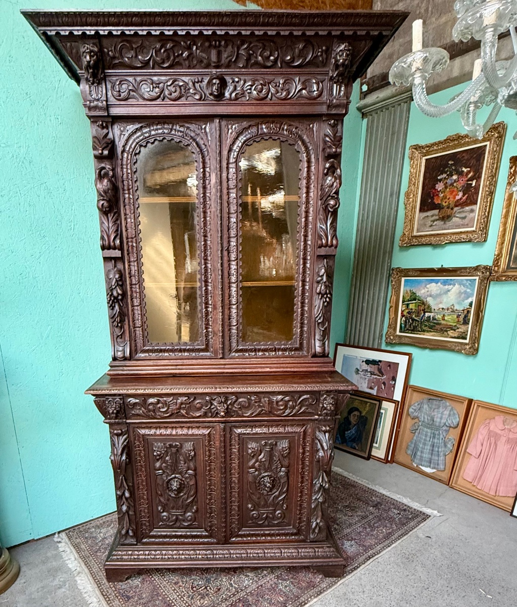 Two-section Renaissance-style Display Cabinet And Bookcase -photo-3