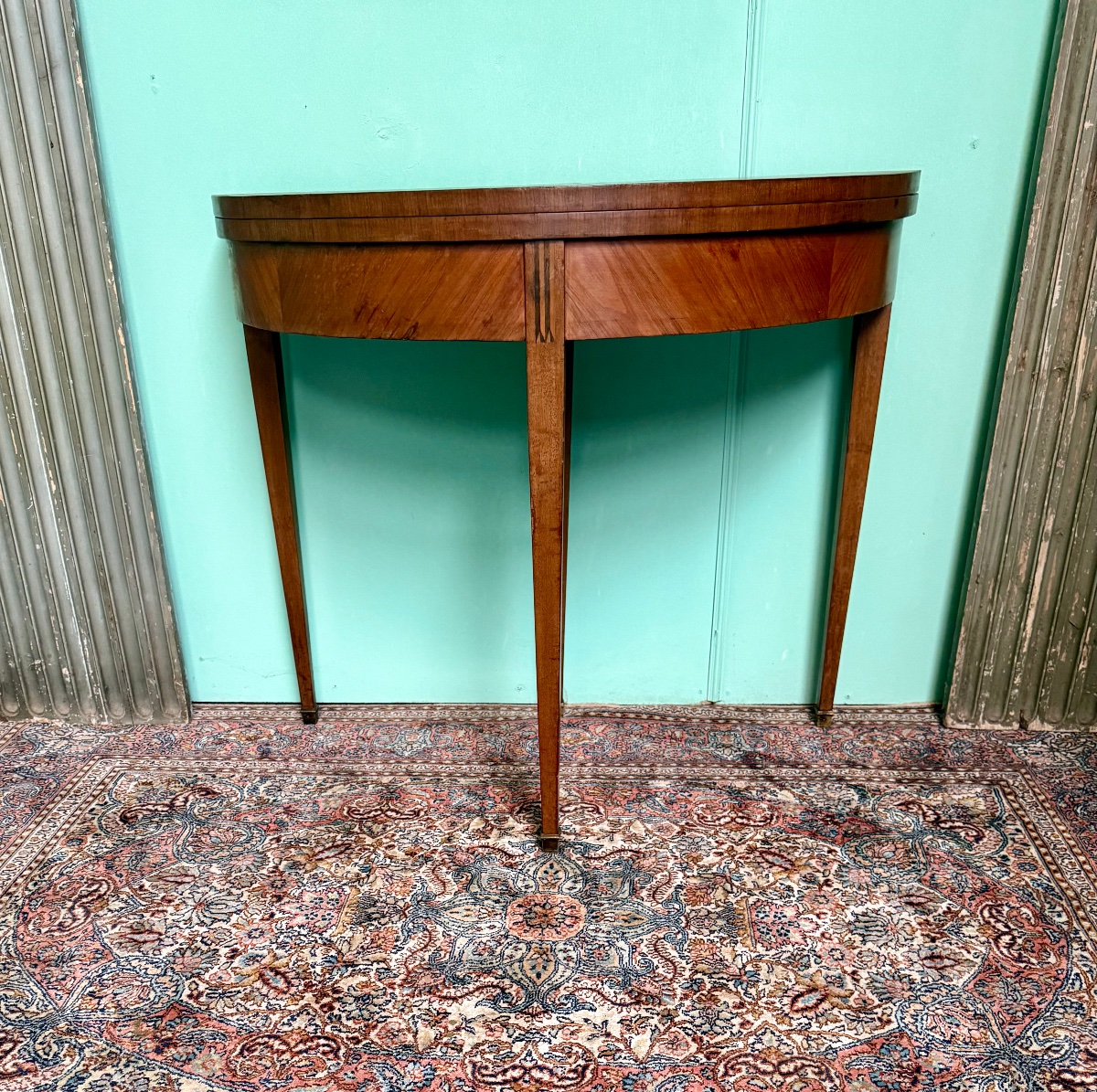 Table à jeu console table demi lune en acajou 19 ème 