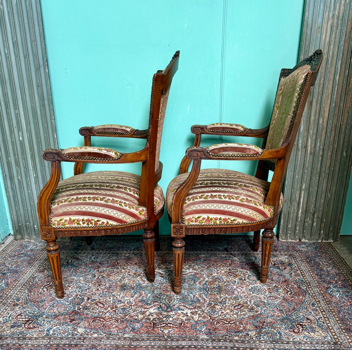Paire de fauteuils de style Louis XVI d’époque 19 ème -photo-4