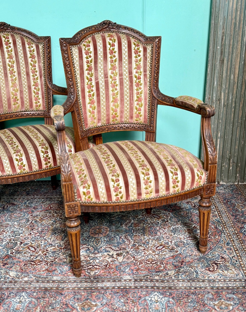 Paire de fauteuils de style Louis XVI d’époque 19 ème -photo-4