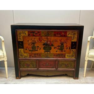 Buffet asiatique en bois peint d’époque XX éme 