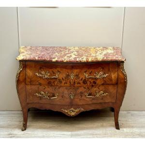 imposante commode galbée Louis XV en marqueterie 