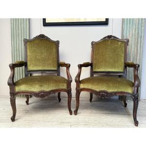 Paire de fauteuils régence en noyer d’époque XIX éme