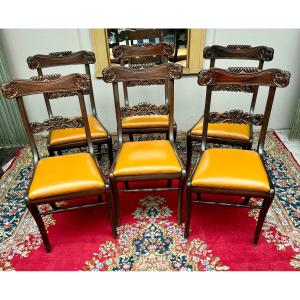 Suite de six chaises en acajou de style anglais 