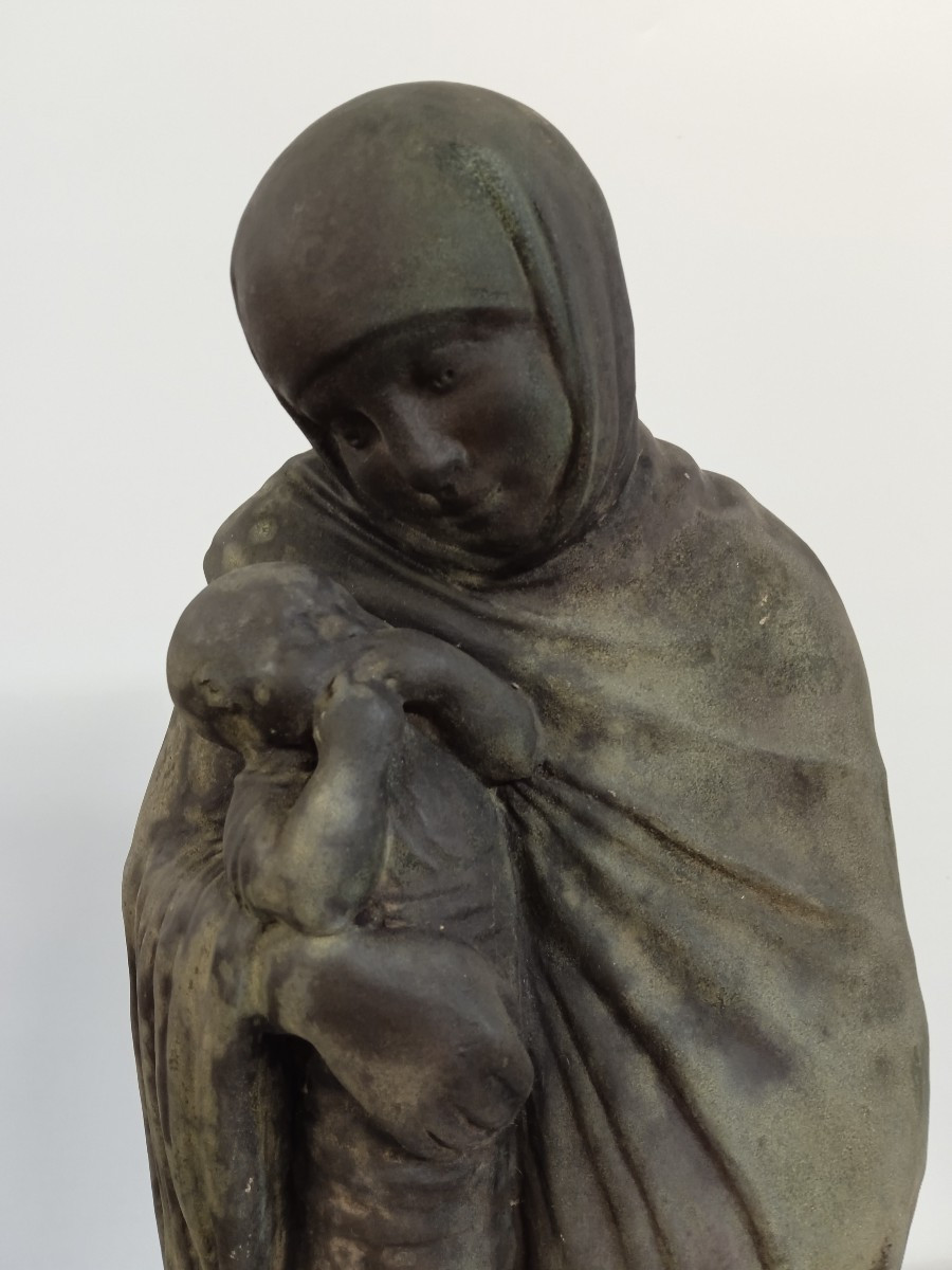 Gustave VIOLET  1873 1952 /; " maternitat divina " terre cuite circa 1905-photo-1