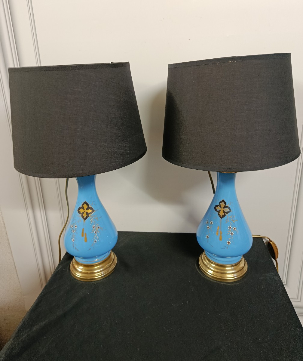 paire de lampes en opaline montées à l éléctricité  époque Napoléon III-photo-2