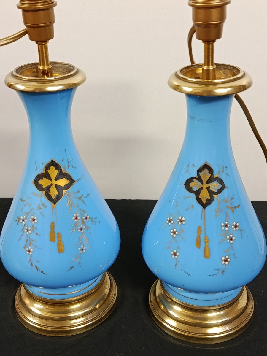 paire de lampes en opaline montées à l éléctricité  époque Napoléon III-photo-4