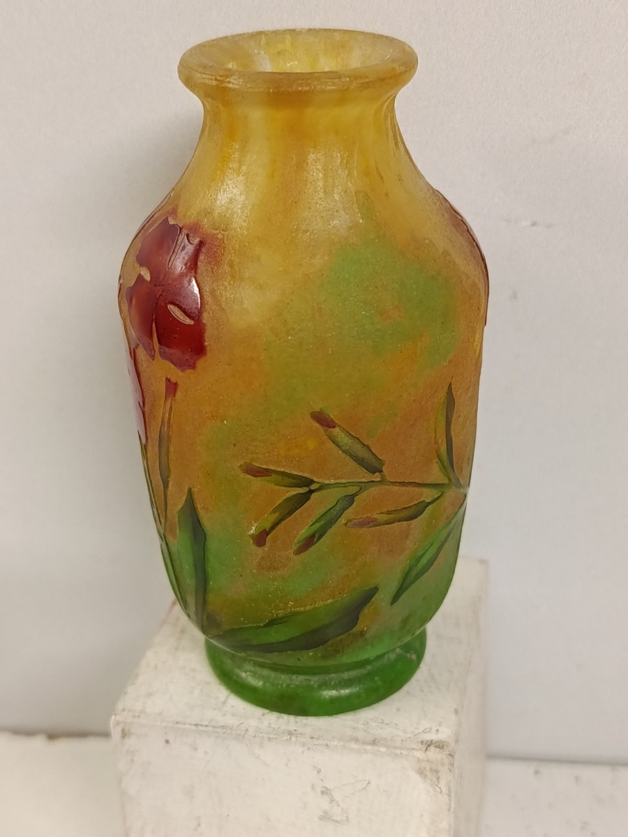 petit vase  DAUM  décor de giroflée début XX-photo-2