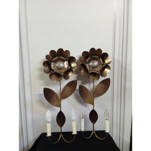 Pair Of Wall Lights In The Shape Of Flowers