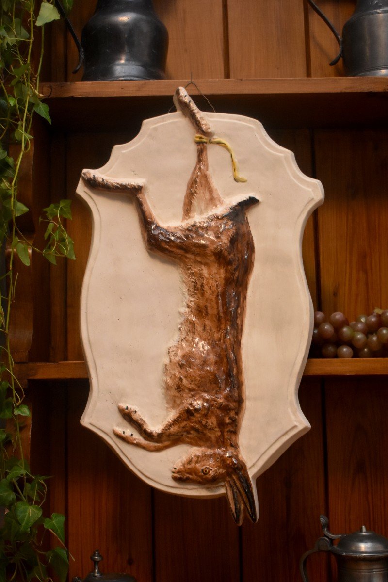 Suite De Quatre Grandes  Plaques En Biscuit Et Biscuit Emaill&eacute;, D&eacute;cor Aux  Troph&eacute;es De Chasse, Gibier,  Li&egrave;vre, Perdrix, Lapin et Grive, Milieu XX &egrave;me-photo-4