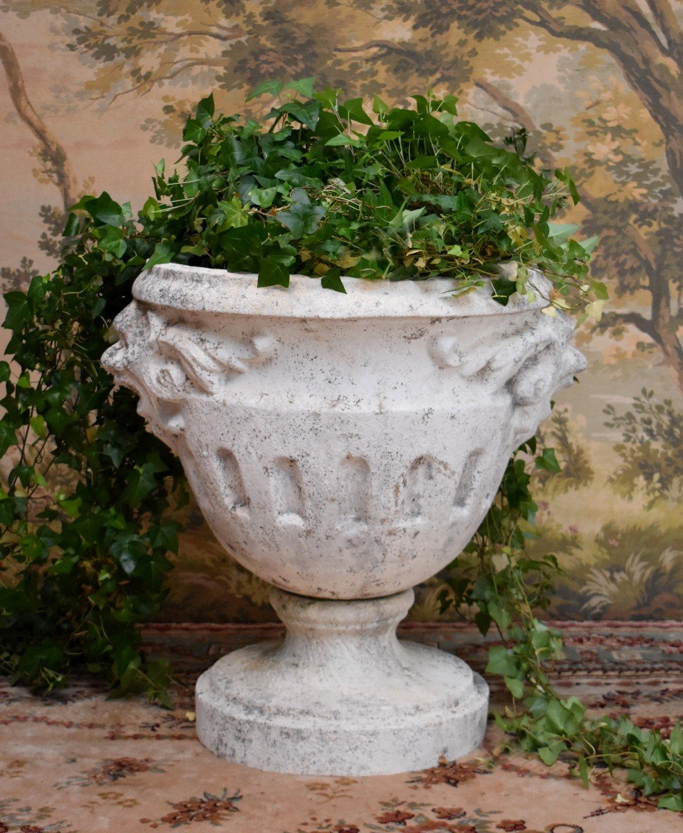 Large Reconstituted Stone Garden Basin, Planter, Decor With Mascarons-photo-4
