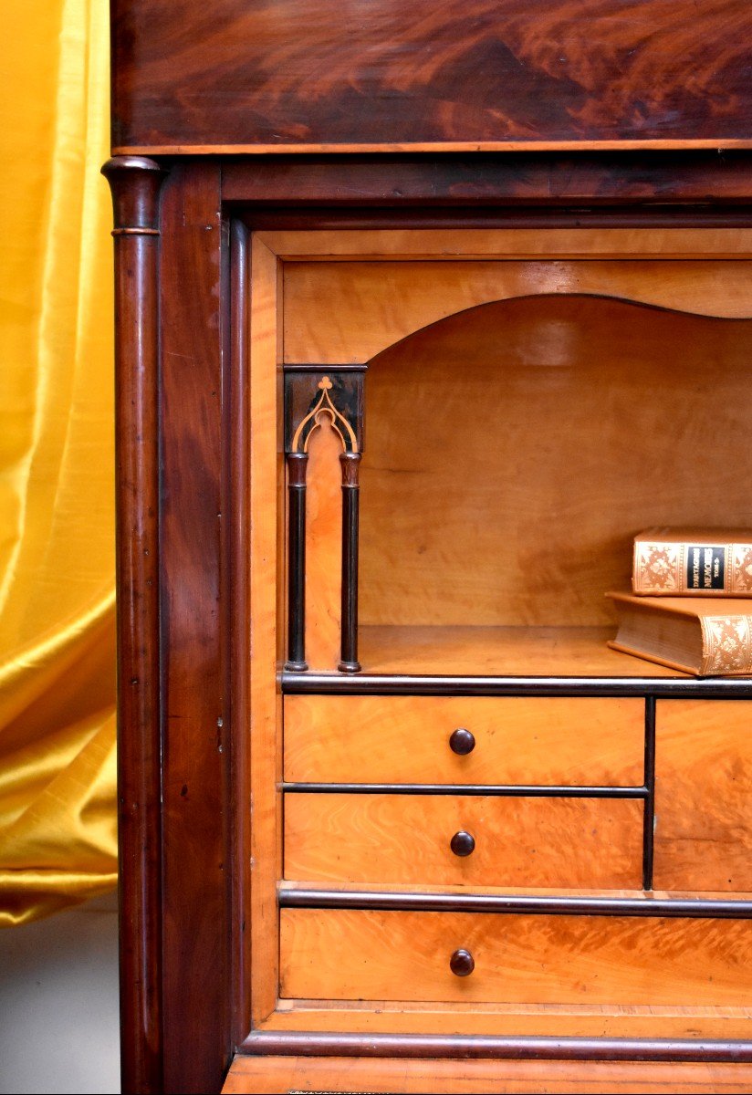 Charles X Secretary In Mahogany And Precious Wood Marquetry, Decorated With Gothic Arches-photo-2