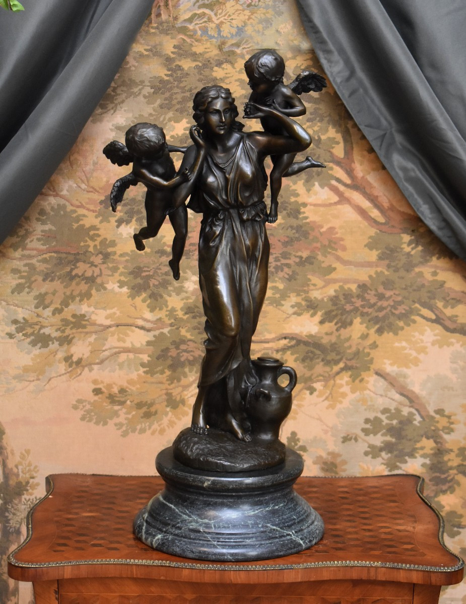 Groupe en Bronze, Le Murmure des Anges, Jeune Femme et Putti, Porteuse d'Eau et Anges, XXème