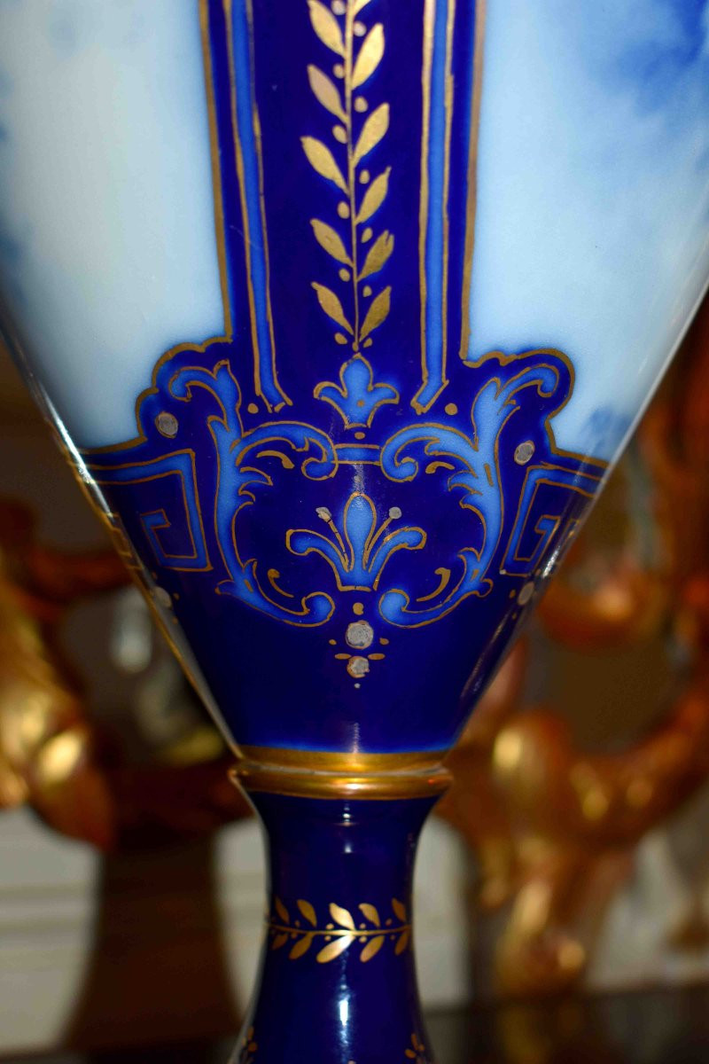 Large Vase In Shades Of Blue, Signed Marcadet, Limoges Porcelain, Hand-painted Rose Decoration-photo-4