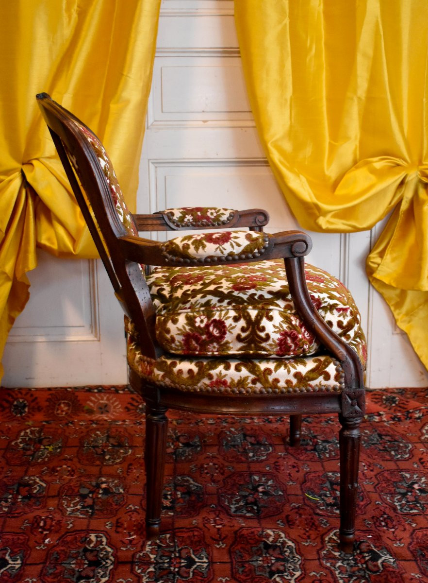 Paire de fauteuils Cabriolets Epoque Transition, Louis XV / Louis XVI, vers 1760-1770, XVIIIeme-photo-2