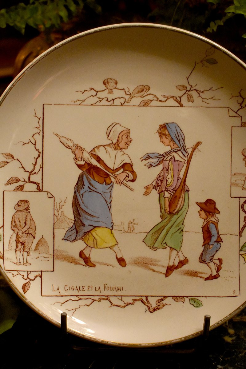  Fables de la Fontaine par Creil et Montereau, Service à Dessert, Huit  Assiettes en Faïence -photo-5