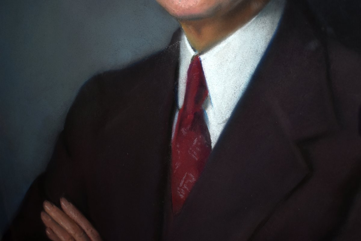 Portrait d'Un Homme Elégant par Germaine Méthion, Pastel, Epoque Art Déco, 1934-photo-2