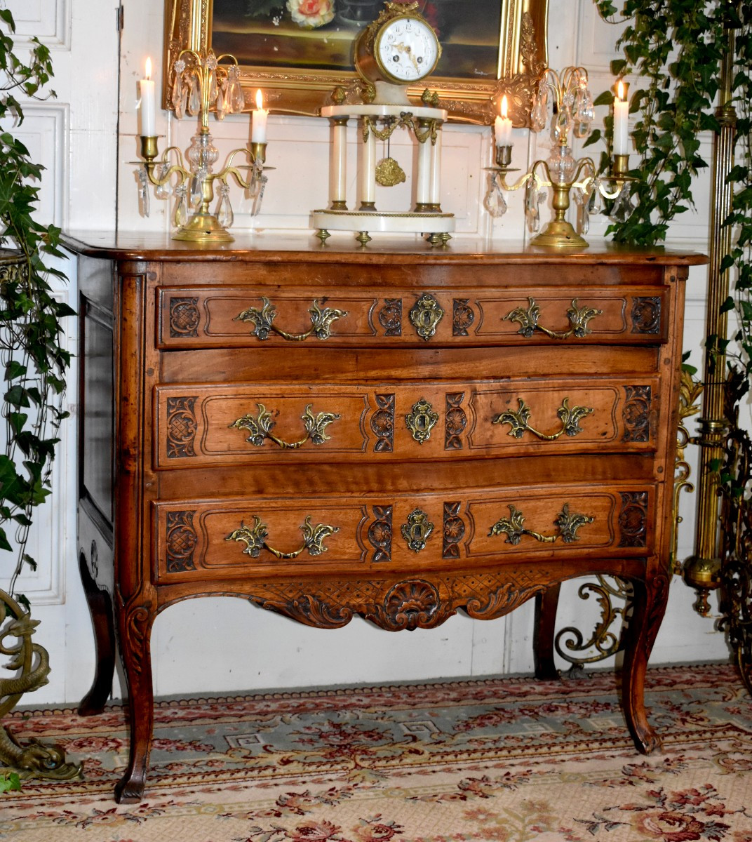 Commode Galbée en Façade d'Epoque Transition, Commode Provençale,Noyer, Epoque XVIIIeme-photo-2