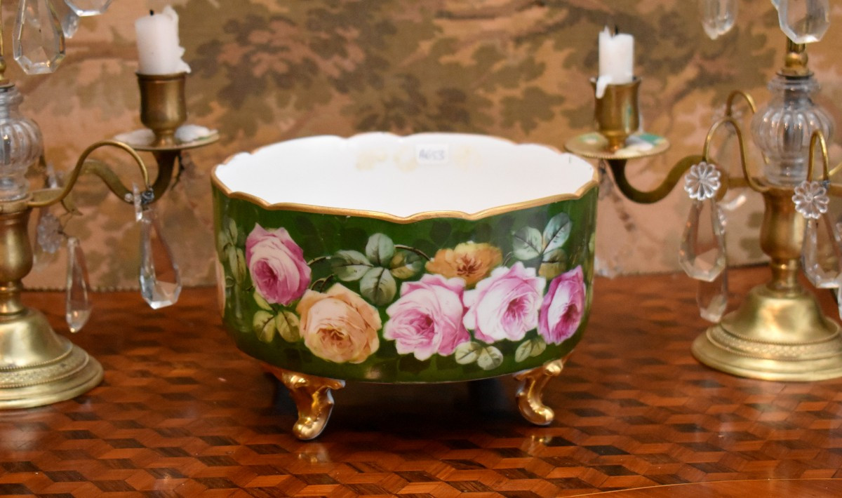 Coupe en Porcelaine de  Limoges, décor de Roses peint Main, Centre de Table, Cache pot, XXeme