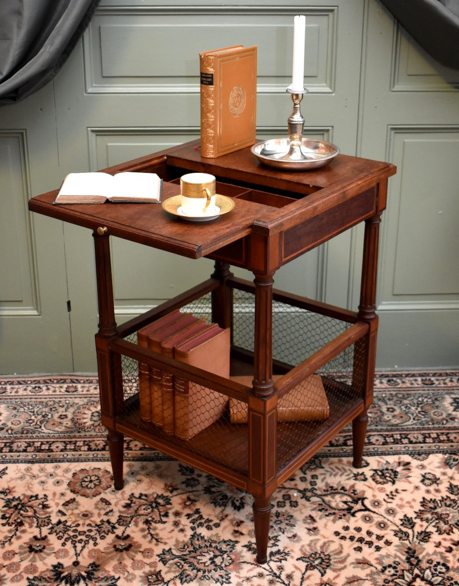 Table d'Appoint, Travailleuse, Chevet, Bout de Canapé, Table Volante en Acajou, Angleterre XIXe