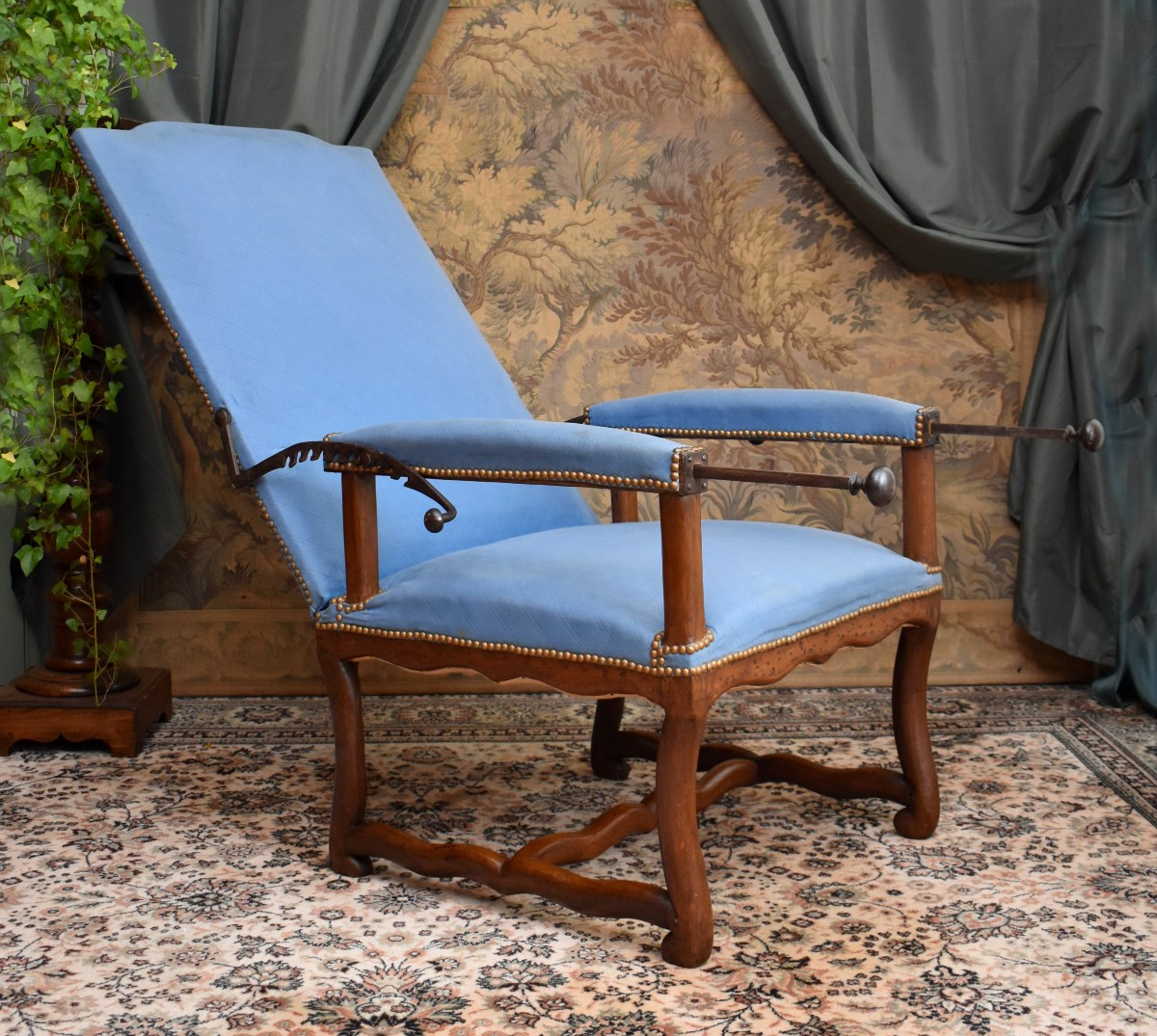 Louis XIV Period Reclining Armchair, With A Ratchet Mechanism For The Backrest, Oak, Late 17th Century 