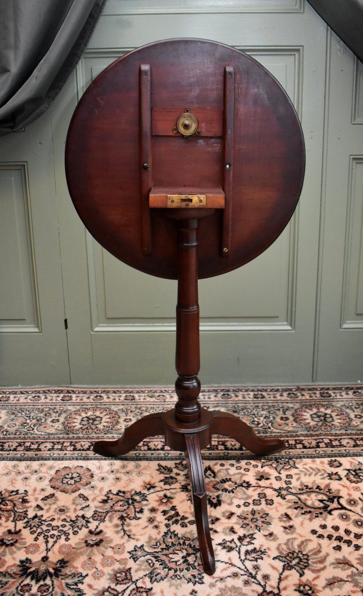 Louis XVI Style Mahogany Tilting Pedestal Table With A Cabaret-style Top, Late 18th Century-photo-1