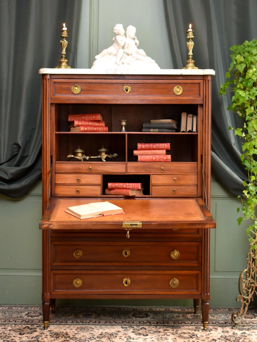 Louis XVI Mahogany Secretary Desk, Clover Locks, 18th Century