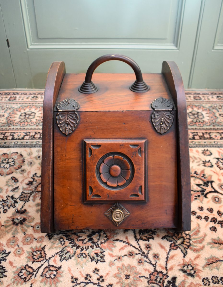 Wooden And Embossed Brass Coal Bucket, England, Late 19th–early 20th Century-photo-3