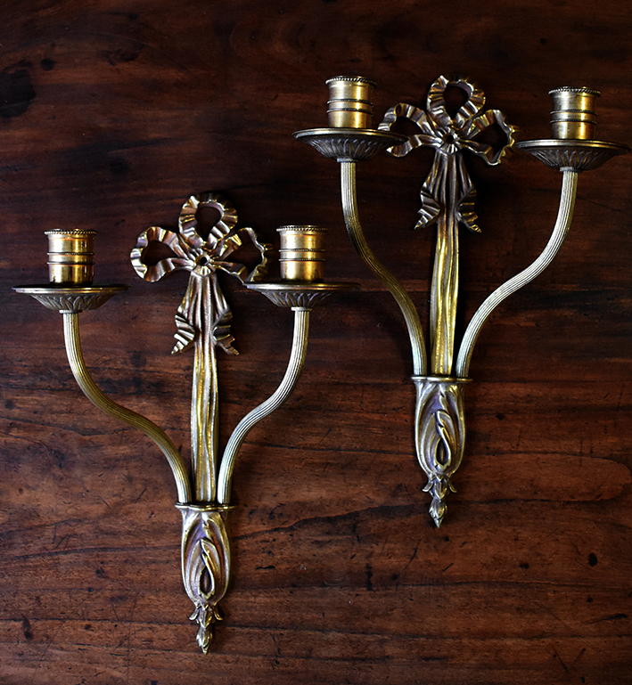 Paire d&#039;Appliques, Bougeoirs  en Bronze Dor&eacute; De Style Louis XVI-photo-4