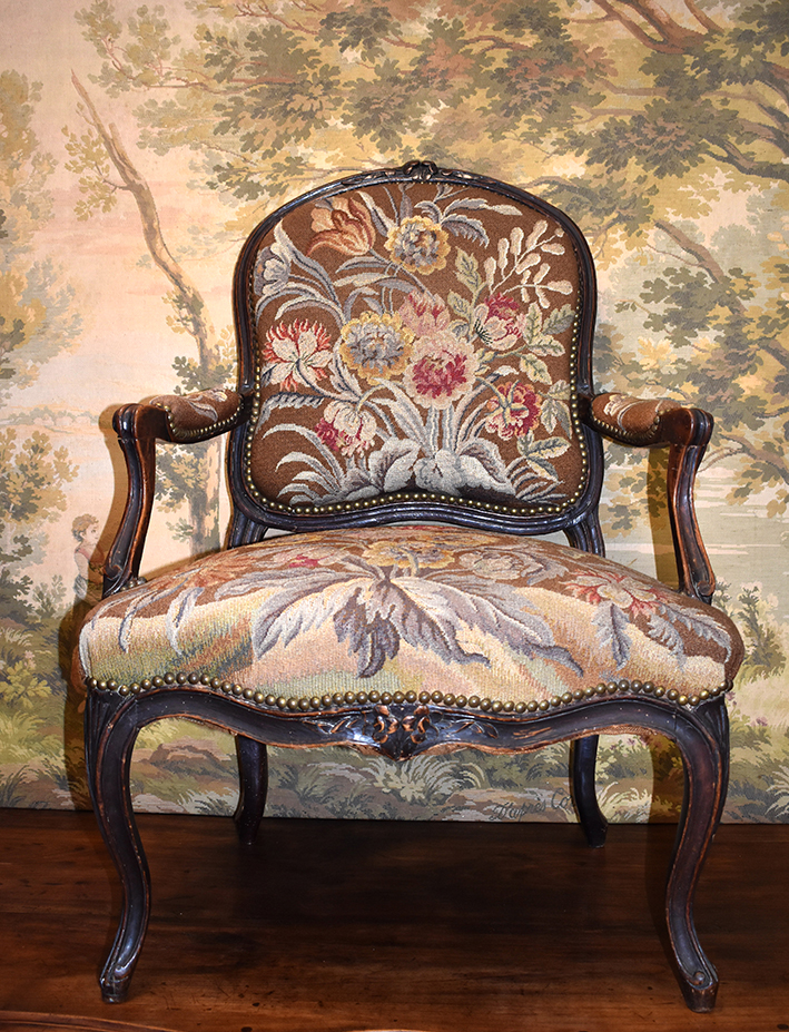 Armchair Louis XV Queen, Tapestry Au Petit Point, Epoque Eighteenth-photo-1