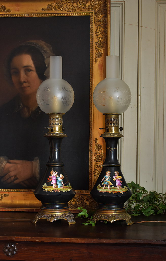 Pair Of Napoleon III Oil Lamp, Decor Fully Hand Painted, XIXth-photo-2