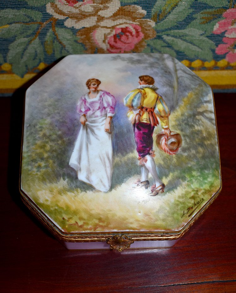 Large Limoges Porcelain Jewelry Box, Hand Painted Decor, Gallant Scene, Signed Dubois-photo-8