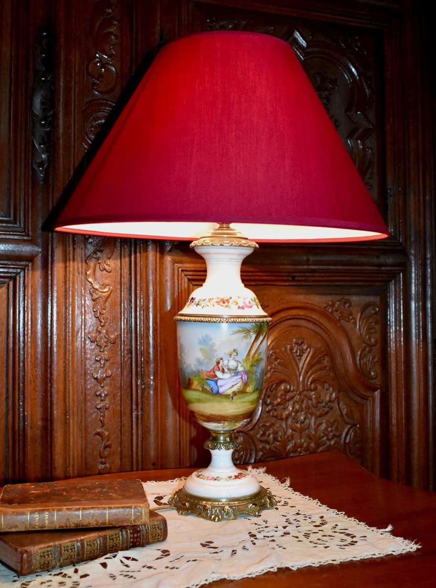 Grande Lampe En Porcelaine Et Bronze Dor&eacute; &agrave; D&eacute;cor De Sc&egrave;ne Galante, D&eacute;cor Peint Main, XIX -&egrave;me-photo-3