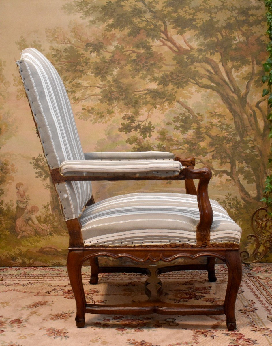 Grand Fauteuil &agrave; La Reine, Epoque R&eacute;gence, Garniture Refaite, A Recouvrir, Epoque D&eacute;but XVIII eme-photo-4