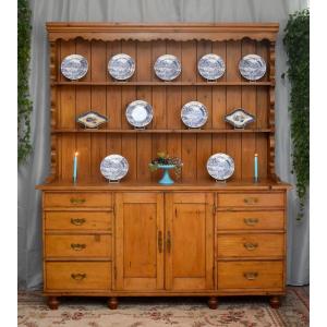 English Dresser Buffet In Solid Pine, England Circa 1900, Kitchen Buffet