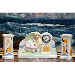  Sarreguemines, Fireplace Ornament, Wall Clock, *woman By The Sea*, Art Deco Style, 20th Century