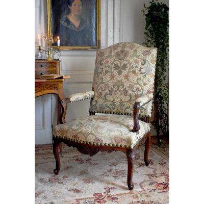 Grand Fauteuil De Style Régence à Haut Dossier, Tissu à La Rose Tudor, Epoque XIX ème