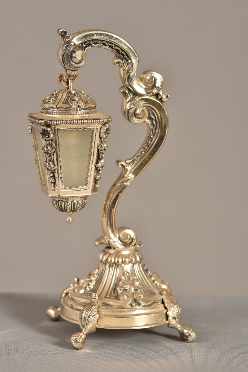 Lanterne En Argent. Style Louis XV.