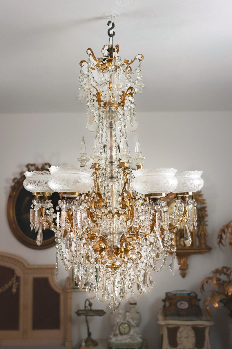 Proantic: Imposant Lustre En Bronze Et Cristal. Baccarat.