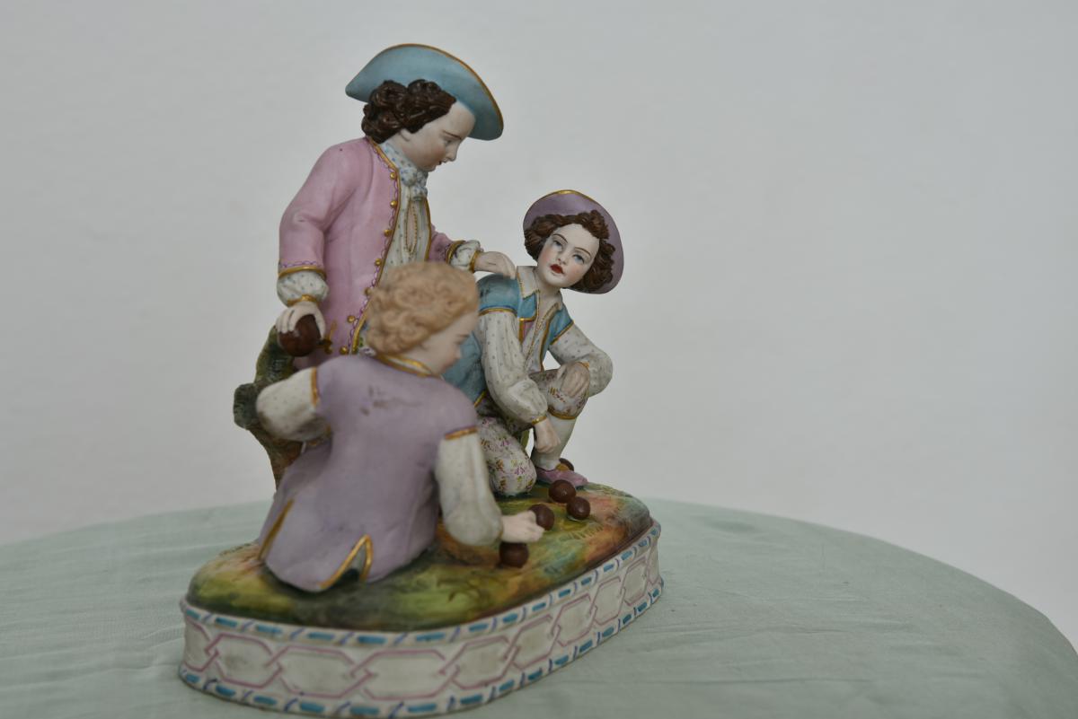 Biscuit Polychrome. Joueurs De Boules. -photo-2