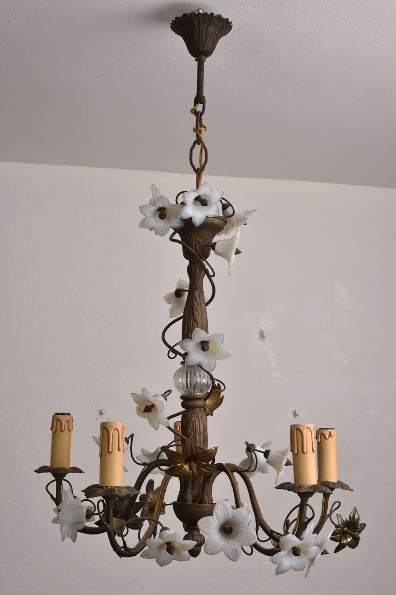 Lustre En  Bronze Et Opaline. Fleurs de Lys.-photo-2