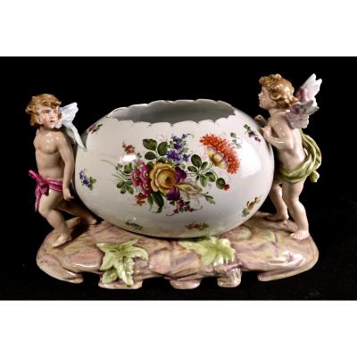 Important German Porcelain Centerpiece. Plaue Around 1900