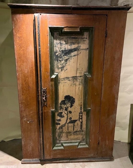 Petite armoire peinte.-photo-1