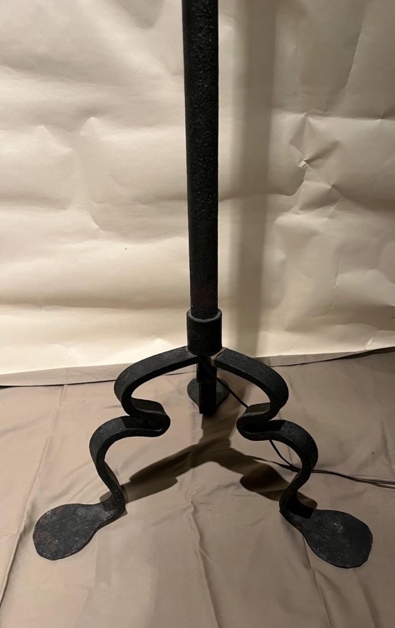Iron Floor Lamp.-photo-2