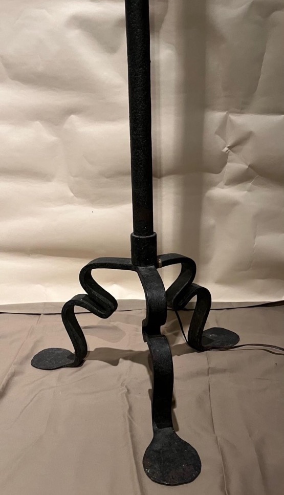 Iron Floor Lamp.-photo-3