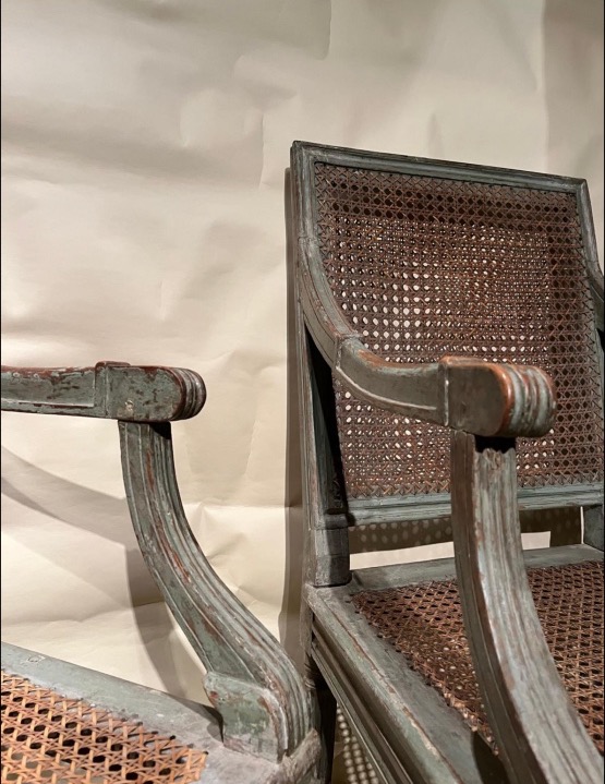 Paire de fauteuils Louis XVI. -photo-3