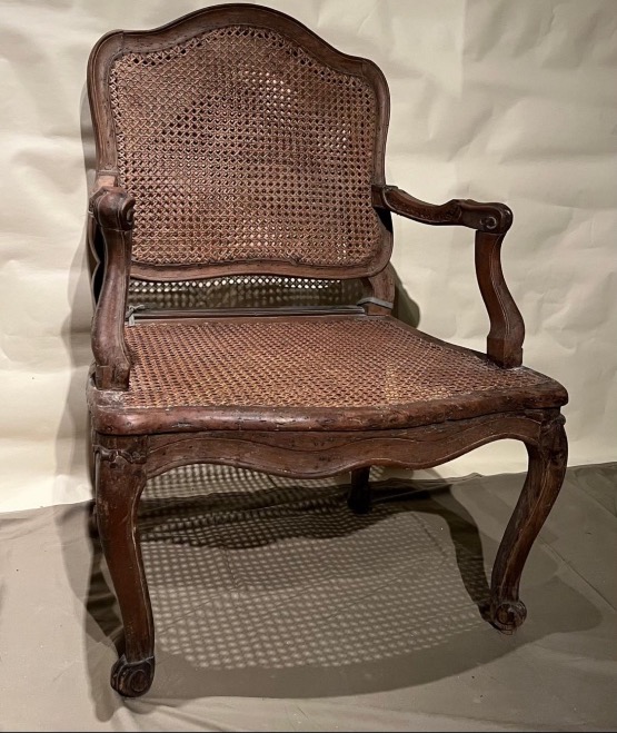Fauteuil d’époque Louis XV canné-photo-2