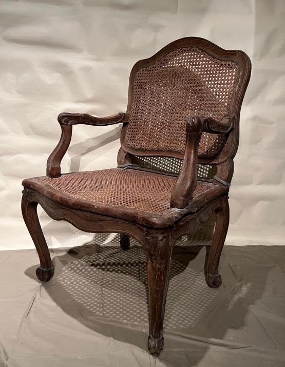 Fauteuil d’époque Louis XV canné-photo-5