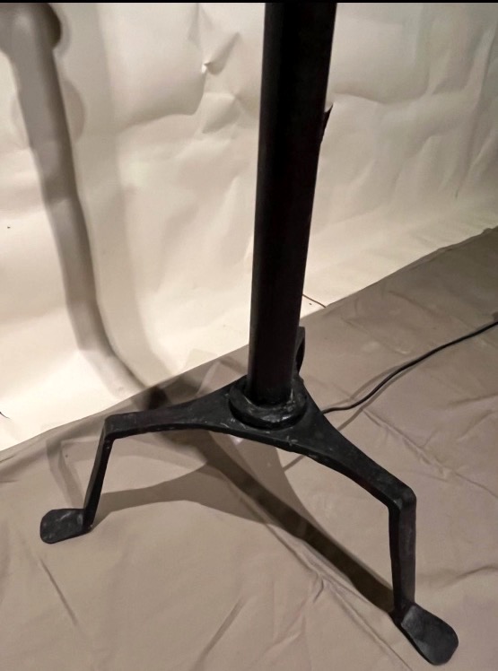 Iron Floor Lamp.-photo-3